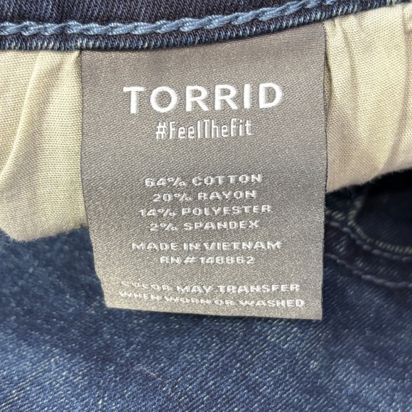 Torrid Jegging Bermuda Shorts Dark Wash - 20 NWT‎ - Picture 3 of 5